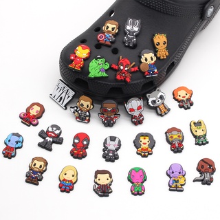 Marvel Crocs Jibbitz การ์ตูนอนิเมะ Super hero accessories pvc shoe charms diy ถอดได้ ของขวัญคริสต์มาสสำหรับเด็ก รองเท้าแตะ หัวเข็มขัด 1000 รุ่น สําหรับคุณเลือก