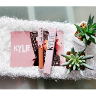 แท้💯% (แพ็คเก็จใหม่ New Package) Kylie Matte Liquid Lipstick #Apricot
