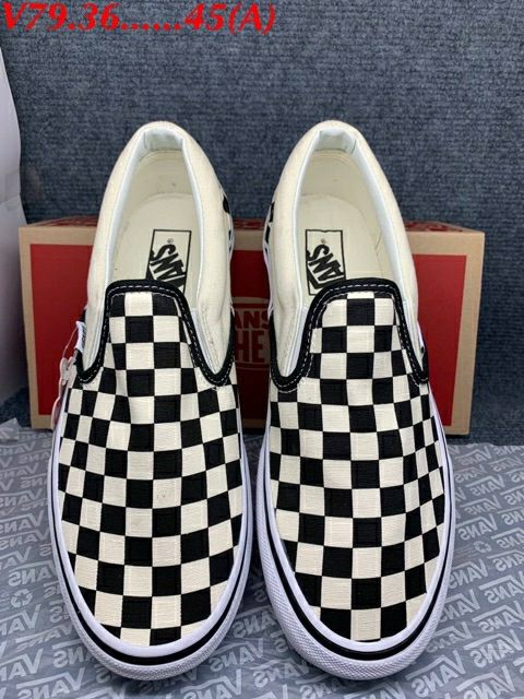 รองเท้า-vans-slip-on-ลายตารางดำ