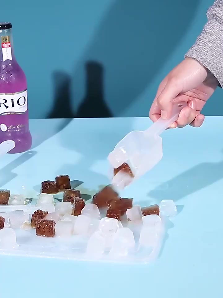 ที่ทำน้ำแข็งพร้อมกล่อง-ice-box-ถาดทำน้ำแข็ง-3-ถาด-กล่องทำน้ำแข็งหลายชั้น-ที่พิมพ์น้ำแข็ง