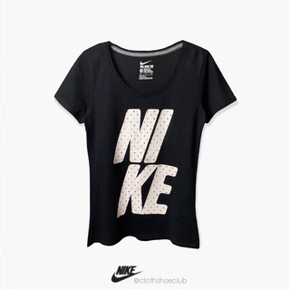 เสื้อยืด NIKE แท้💯 (size M)