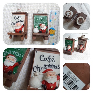 Awild.vintage ของตกแต่งคริสมาส Christmas ที่ตั้ง เชิงเทียน ลายนูนกระดานสีเขียวซันต้า สูง 9-10ซม งานสะสมชิ้นเดียว