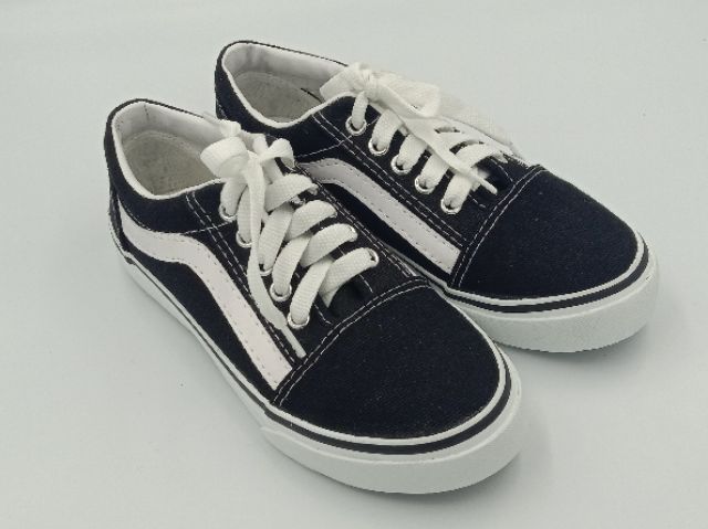 ภาพสินค้ารองเท้าผ้าใบหัวเหล็ก สีดำขาว จากร้าน sameca2011 บน Shopee ภาพที่ 3