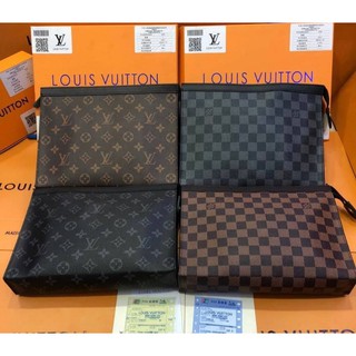 กระเป๋า​ถือ/คลัชท์​ Louis​Vuitton