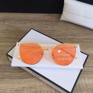 New Arrival ▫️Premium▫️VEDI Vj654
UV 400 Sunglasses

แว่นกันแดดทรงใหม่ล่าสุด แบรนด์ดัง 
งานแบบนี้มีไม่เยอะ และไม่บ่อยค่