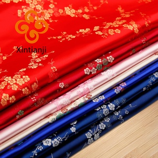 ภาพหน้าปกสินค้าJacquard ผ้าซาติน สีแดง สีฟ้า สไตล์จีน สําหรับเย็บกระเป๋า 0.5 เมตร TJ0245 ที่เกี่ยวข้อง