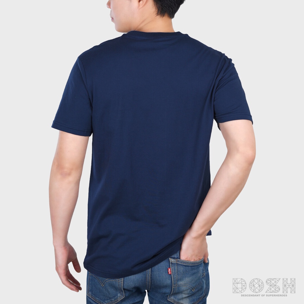 แฟชั่นยูนิเซ็กซ์-dosh-mens-t-shirtsเสื้อยืด-คอกลม-แขนสั้น-ผู้ชาย-สีน้ำเงินเข้ม-ลิขสิทธิ์พิมพ์ลายbatman-รุ่นebmt5030-nv