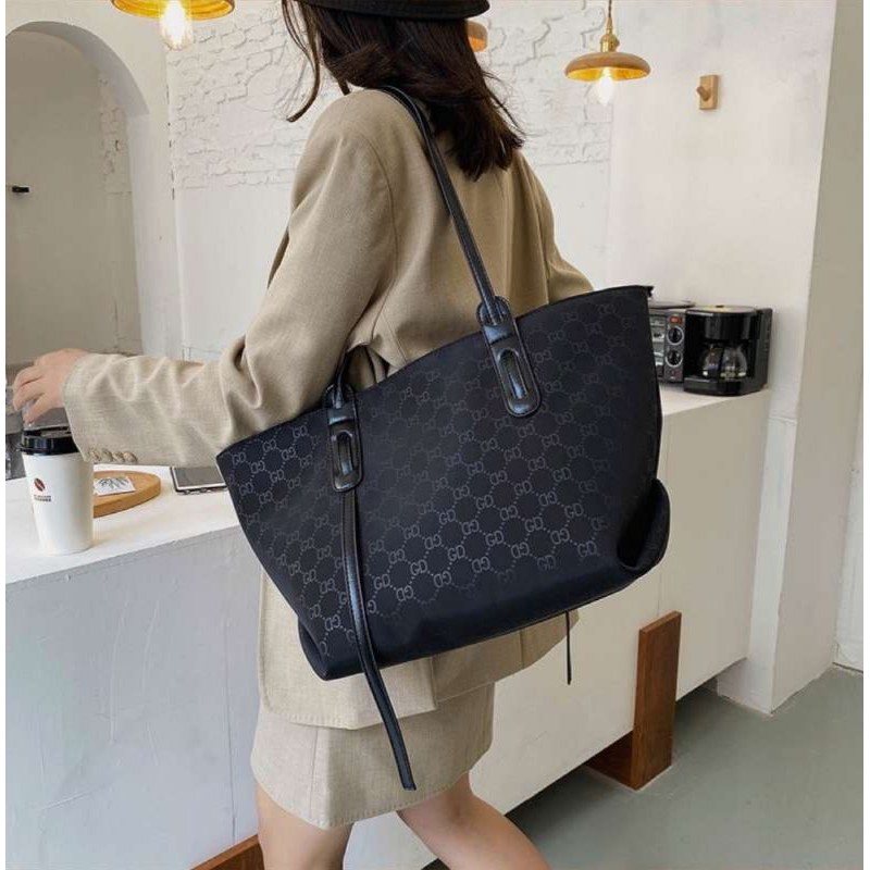 กระเป๋าสะพายข้าง-สวยมาก-พร้อมส่ง