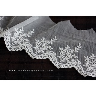 ลูกไม้ระบายตกแต่ง ผ้าคอตตอนโปร่งเนื้อนิ่ม ผ้าลูกไม้ตาข่าย DIY Cotton Lace สีขาว กว้าง 9.5 ซม.จำนวน 1 หลา (รหัส zjj0120)