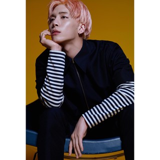 โปสเตอร์ Kim Jonghyun คิม จง-ฮย็อน SHINee ชายนี บอยแบนด์ เกาหลี  Korea Boy Band K-pop kpop ตกแต่งผนัง Poster รูปภาพ ภาพถ