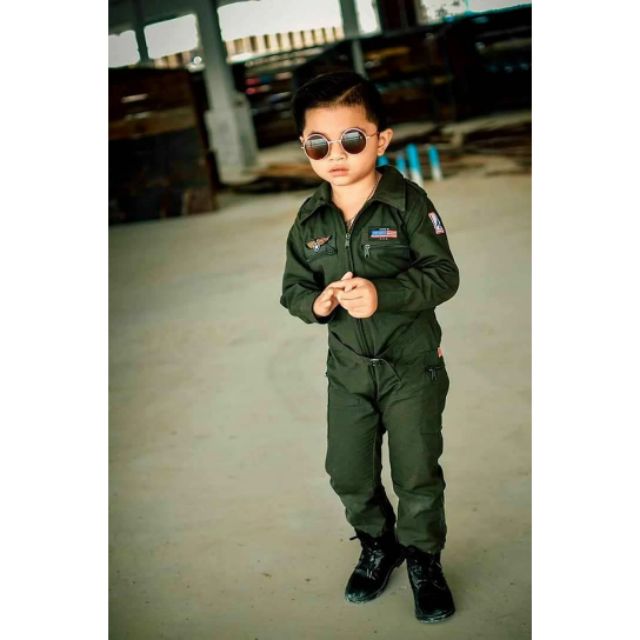ภาพหน้าปกสินค้าชุดนักบินทหาร ชุดอาชีพเด็ก