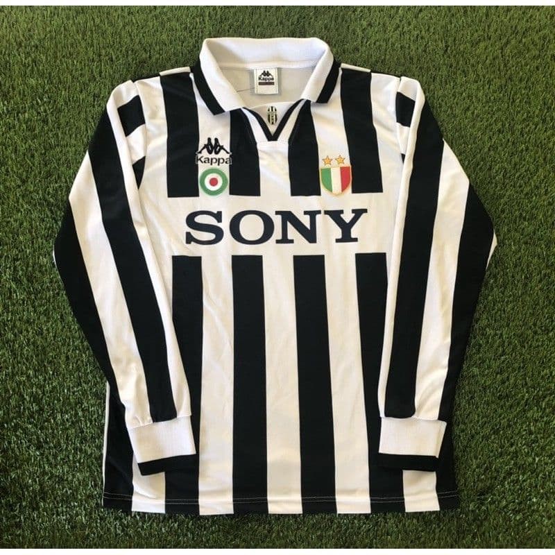 Juventus – Third Kit 1995/96 (Long Sleeve) A shirt