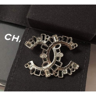 สินค้า Brand-new​ Chanel earrings Cristal full set price : 24,999฿