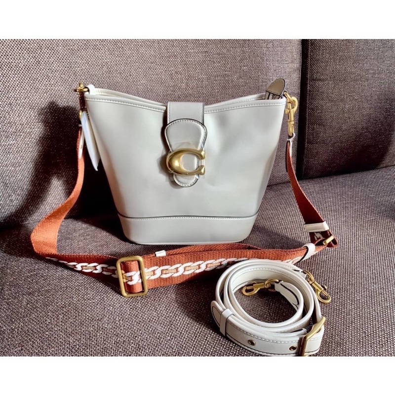 coach-tail-bucket-bag