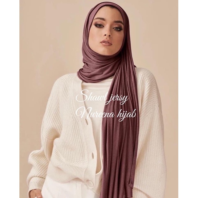 ภาพหน้าปกสินค้าShawl jersy ผ้าคลุมเจซี่พันยาว สินค้านำเข้ามาเลเซีย จากร้าน kt.fafahijab บน Shopee