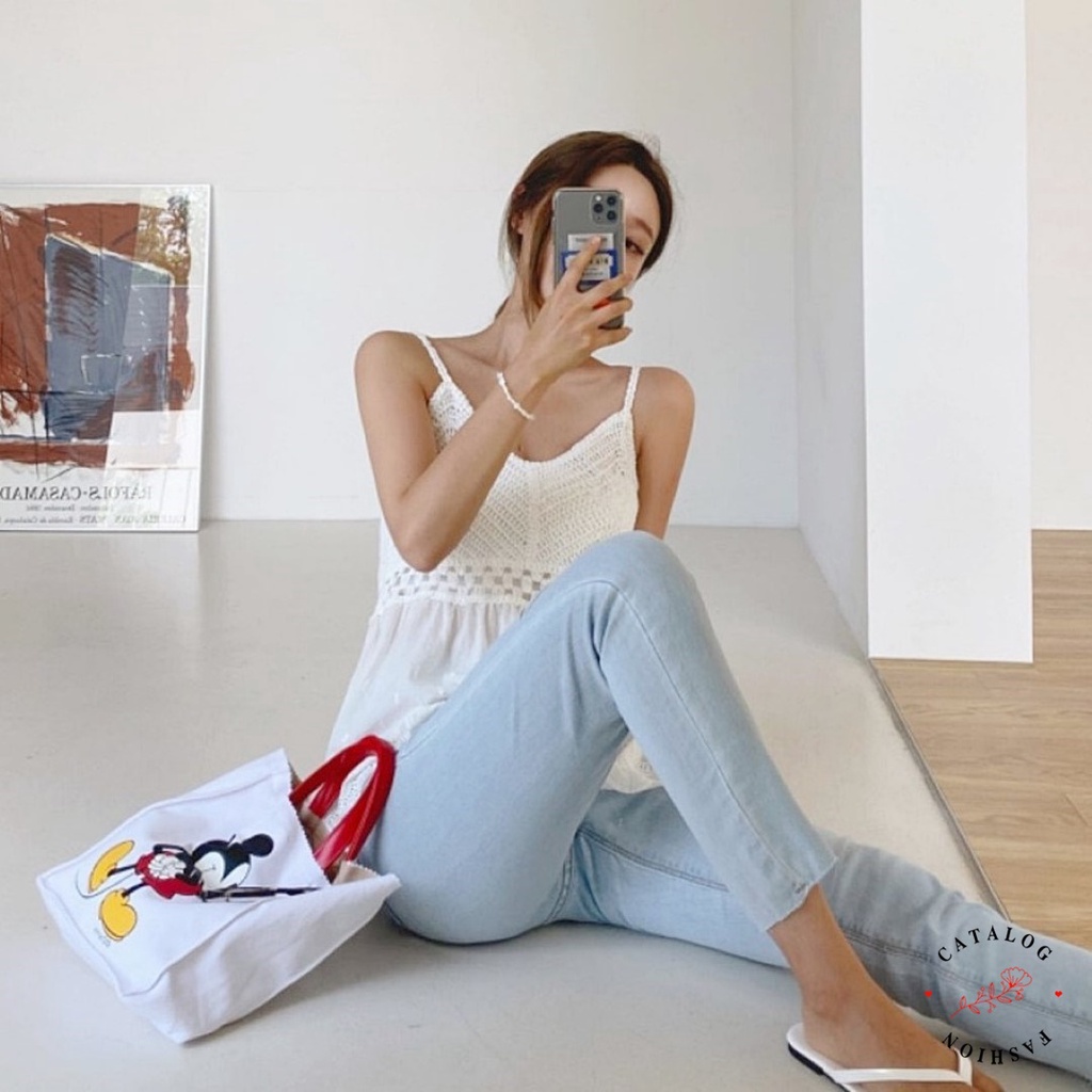 sale80-เสื้อสายเดี่ยวคอวีไหมพรมถักชายฉลุลายใบไม้-ทรงตัวยาว