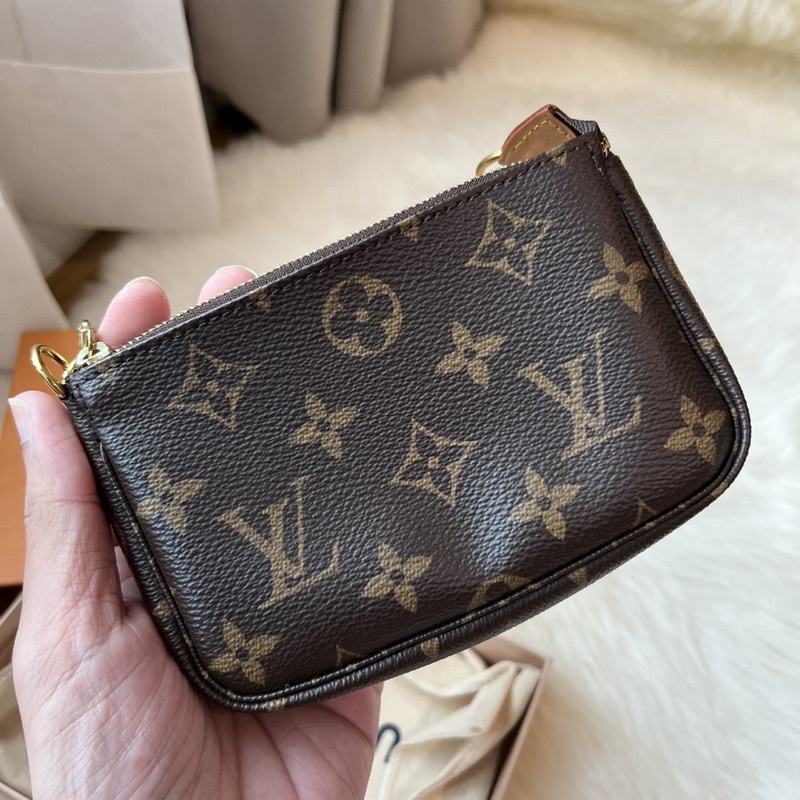 used-louis-vuitton-mini-pochette-สอบถามก่อนสั่งซื้อค่ะ