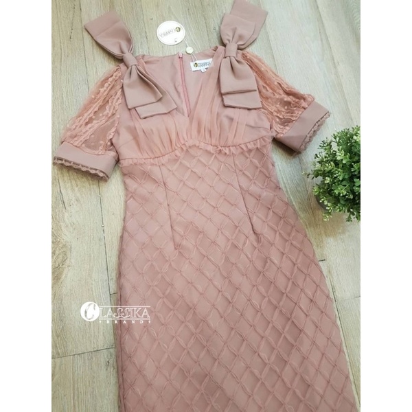 ck-dress-เดรสสั้นลูกไม้โบว์ไหล่