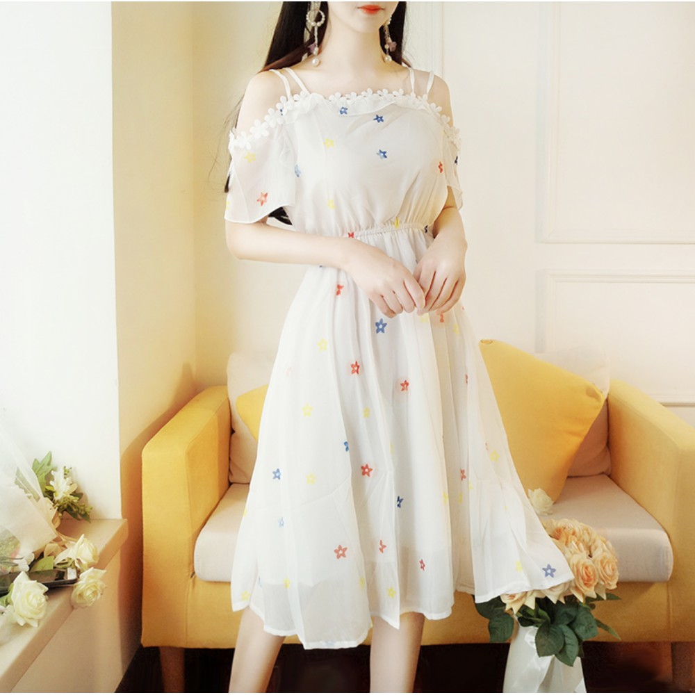 sale-พร้อมส่ง-alyaboomty-white-shoulder-off-star-print-dress