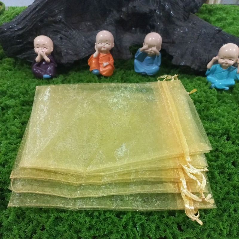 ถุงผ้าแก้วสีทองแบบรูดกว้าง-12-x18cm