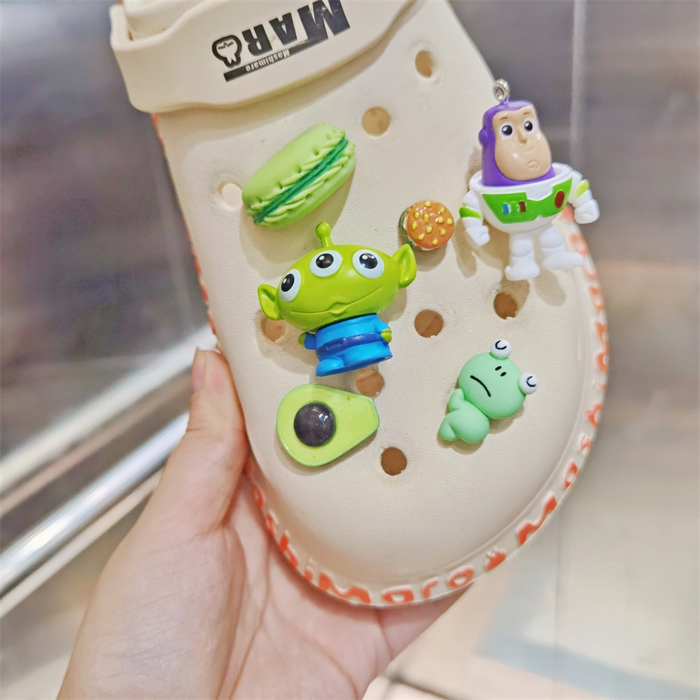 crocs-ชุดจี้รูปโดนัท-จิบิต-ทอยสตอรี่น่ารัก-เครื่องประดับ-สําหรับตกแต่งรองเท้าเด็ก