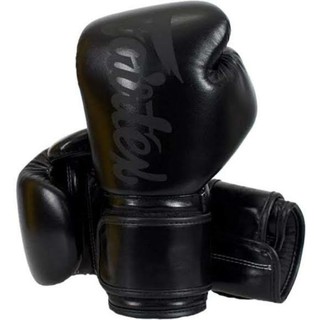 ภาพหน้าปกสินค้านวมชกมวย Fairtex BGV14 Solid Black สีดำล้วน ที่เกี่ยวข้อง