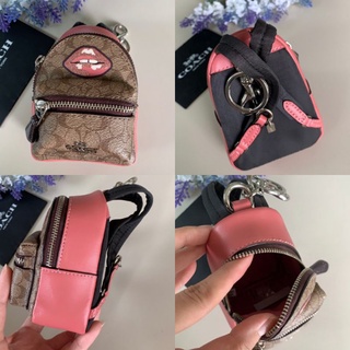 🎀 พวงกุญแจเป้จิ๋ว ใส่เหรียญ สุดน่ารักของ Coach รูปปาก COACH F31888 BACKPACK COIN CASE