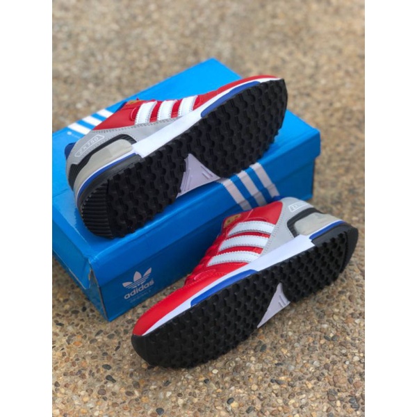 kasut-running-adidas-zx-750