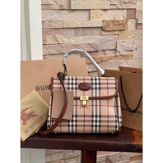 )  Burberry london kelly bag vintage with strap Gift Bag