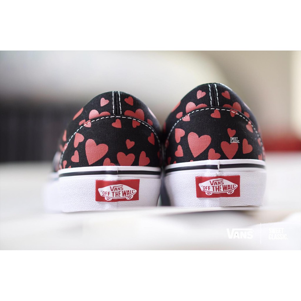 vans-valentines-hearts-slip-on-black-vn0a33tb45l