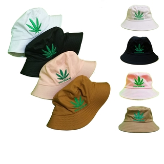 ภาพหน้าปกสินค้าหมวกบักเก็ต สายเขียว ลายกัญชา หมวกปี​กรอบ​ แฟชั่น​เกาหลี Backet hat หมวกน่ารัก หมวกสวย,หมวก พร้อมส่ง ซึ่งคุณอาจชอบราคาและรีวิวของสินค้านี้