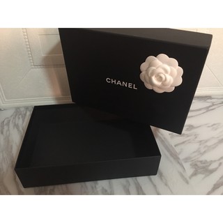 ภาพหน้าปกสินค้ากล่อง ชาแนล Chanel ใส่ Wallet on Chain WoC ของแท้ ขนาด 10.5x7x2.5 นิ้ว ที่เกี่ยวข้อง