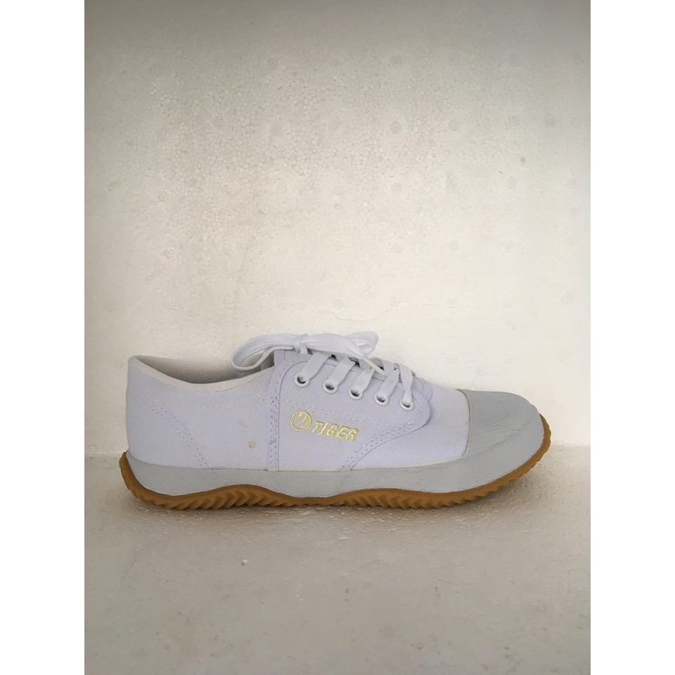 ภาพสินค้ารองเท้าผ้าใบนักเรียน TIGER รุ่น TG9 จากร้าน srs2018 บน Shopee ภาพที่ 2
