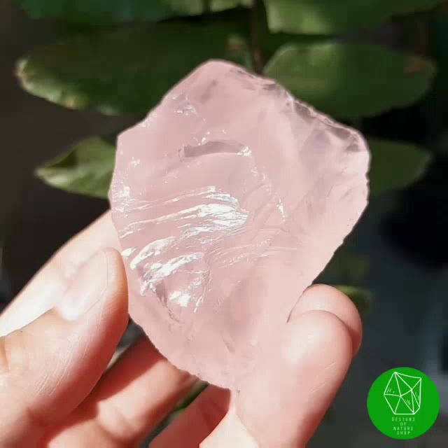 ผลึกโรสควอทซ์ดิบ-rose-quartz