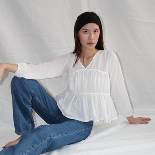 Aliotte - Geranium Blouse เสื้อต่อดีเทลชั้น