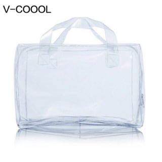 ภาพหน้าปกสินค้าถุงใสกันซึม กันน้ำ v-coool กระเป๋าใสกันซึมใช้รวมกับไอซ์แพค Ice pack ซึ่งคุณอาจชอบราคาและรีวิวของสินค้านี้