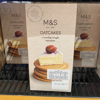 ขนมปังกรอบผสมข้าวโอ๊ตOATCAKES : CRUMBLY ROUGH OATCAKES กรอบ หอม อร่อยโอ๊ตเค้ก M&amp;S