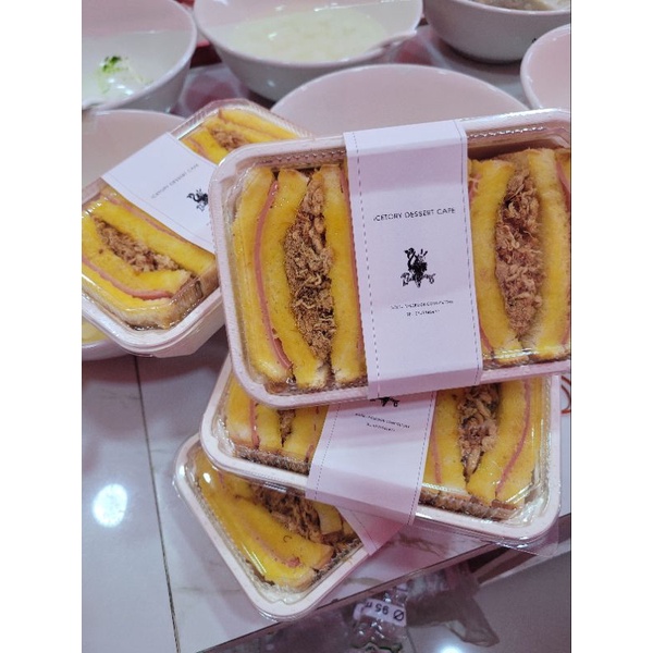 ภาพหน้าปกสินค้าแซนวิชหมูหยองน้ำสลัดโบราณ จากร้าน icetory_dessert_cafe88 บน Shopee