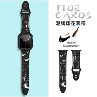 สินค้า สายนาฬิกาข้อมือ ซิลิโคนนิ่ม พิมพ์ลายโลโก้ อุปกรณ์เสริม แบบเปลี่ยน สําหรับ Apple Watch 38 มม. 40 มม. 41 มม. Sport Band 42 มม. 44 มม. 45 มม. Smart Watch iwatch Series 7 SE 6 5 3 2 1