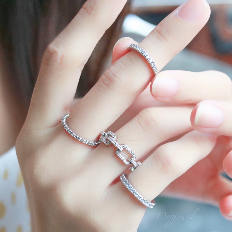 แหวนเพชรแถวรอบวง-eternity-ring-เพชรสวิส-cz-cubic-zirconia-ชุบทองคำขาว-พร้อมกล่องแหวนแบรนด์-oopjewel