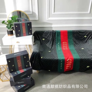 ผ้าห่มนาโน5ฟุต ผ้าห่ม Gucci ขนาด150*200cm (พร้อมกล่อง) ผ้าห่มแบรนด์เนม ชุดผ้าปูที่นอน