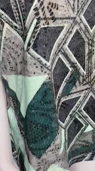 งาน-coldwater-creek-เสื้อแขนกุดสีเทาผ้าคอตตอน-ด้านหน้าครอบผ้าลายสวยปักเลื่อมใสทั้งด้านหน้า-เนื้อผ้านิ่มยืด