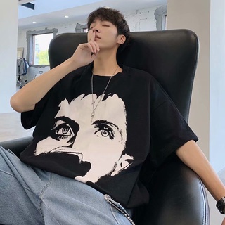 ผลิตภัณฑ์ใหม่👕เสื้อยืดแขนสั้นลําลอง พิมพ์ลายการ์ตูน ทรงหลวม ขนาดใหญ่ แบบเรียบง่าย แฟชั่นฤดูร้อน สไตล์เกาหลี สําหรับผู้ช
