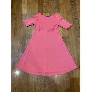 Blooming Marvelous maternity dress size UK12 ผ้าดีสวยค่ะ used like new