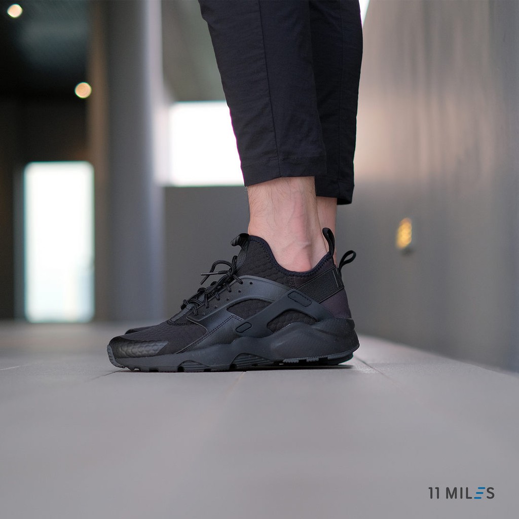 ของแท้ !!!! พร้อมส่ง รองเท้าผ้าใบผู้ชาย Nike รุ่น Nike Air Huarache Run  Ultra SE PREM | Shopee Thailand