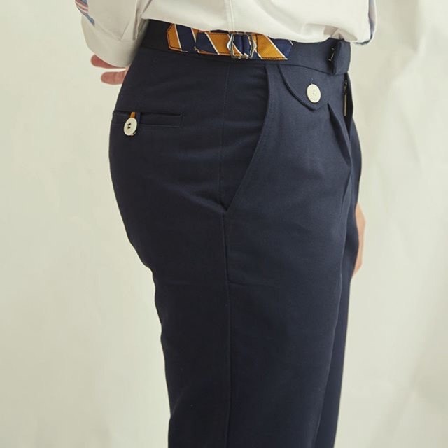 ภาพหน้าปกสินค้าSingle pleated chino trousers
