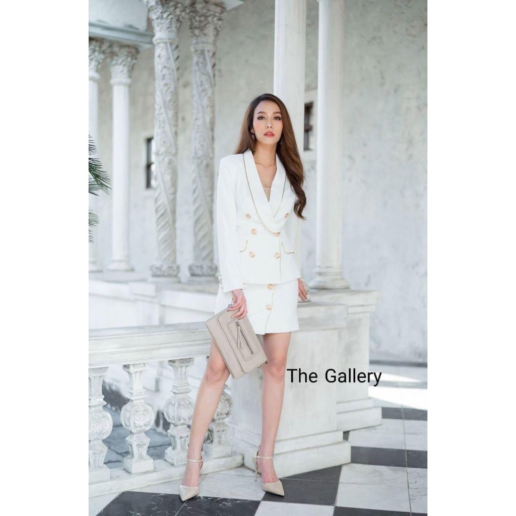 งานพรีเมี่ยม-ชุดเซตสูทขาวขอบทอง-สวยๆ-แบรนด์-the-gallery