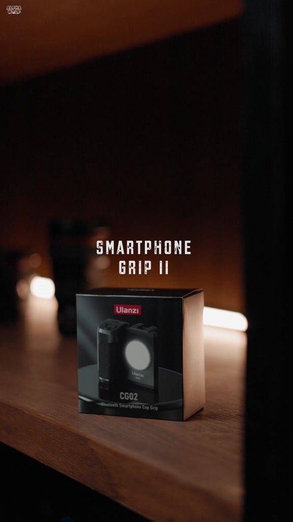 ulanzi-cg-02-smartphone-camera-grip-with-bluetooth-and-fill-light-ที่จับมือถือสมาร์ทโฟน-พร้อมปุ่มชัตเตอร์และ-fill-light