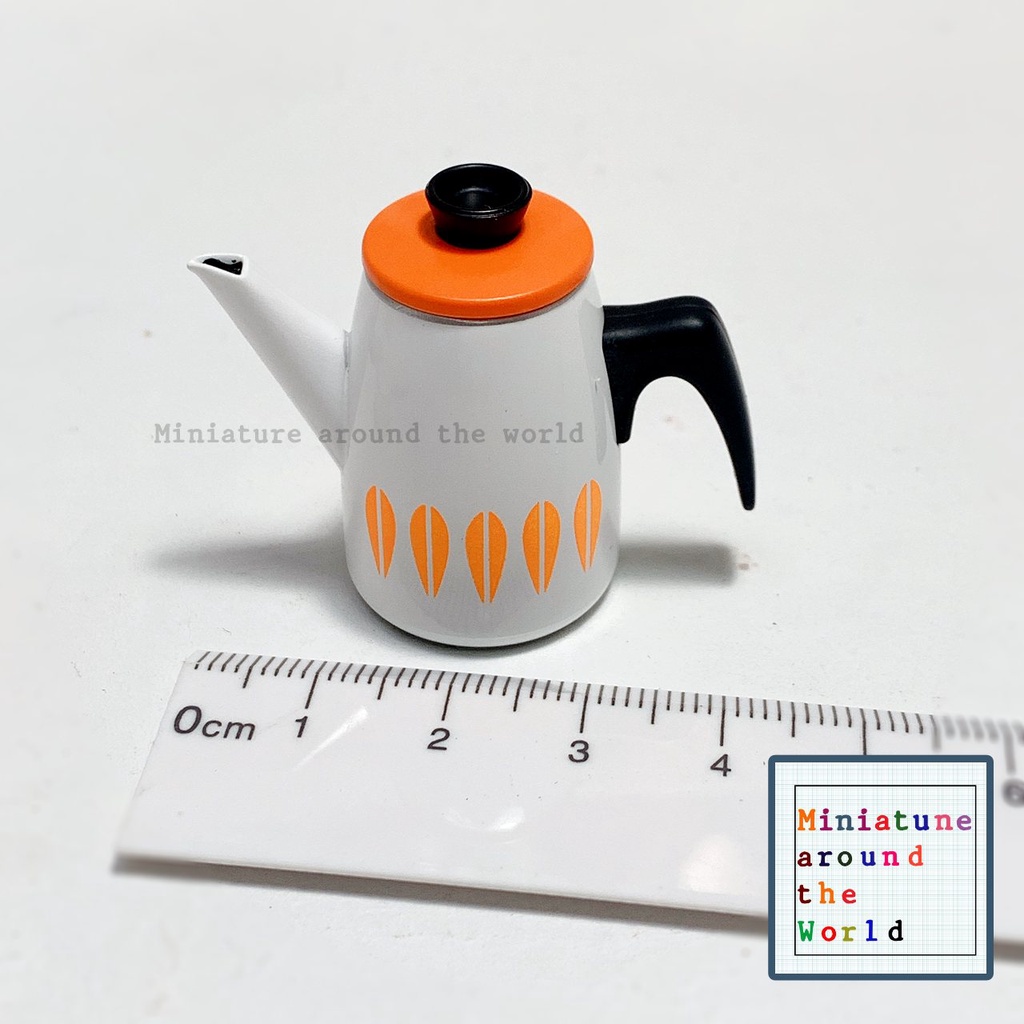 ของจิ๋ว-ชุดเครื่องครัวจิ๋ว-สีขาว-ส้ม-kitchenware-miniature-toy-จานจิ๋ว-ชามจิ๋ว-กาน้ำจิ๋ว-blue-dollhouse-ตกแต่งบ้านตุ๊กตา