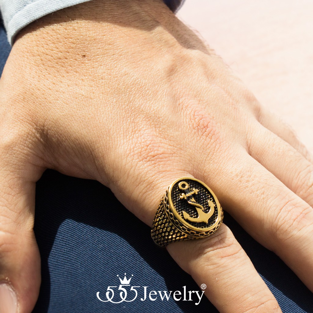 555jewelry-แหวนสแตนเลส-ลวดลายเท่-หัวแหวนเป็นรูปสมอเรือ-รุ่น-mnc-r906-แหวนผู้ชาย-แหวนแฟชั่น-r2